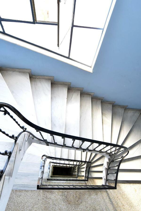 Artist'S Lovely Nest Under The Shadow Of The Parthenon Atenas Exterior foto