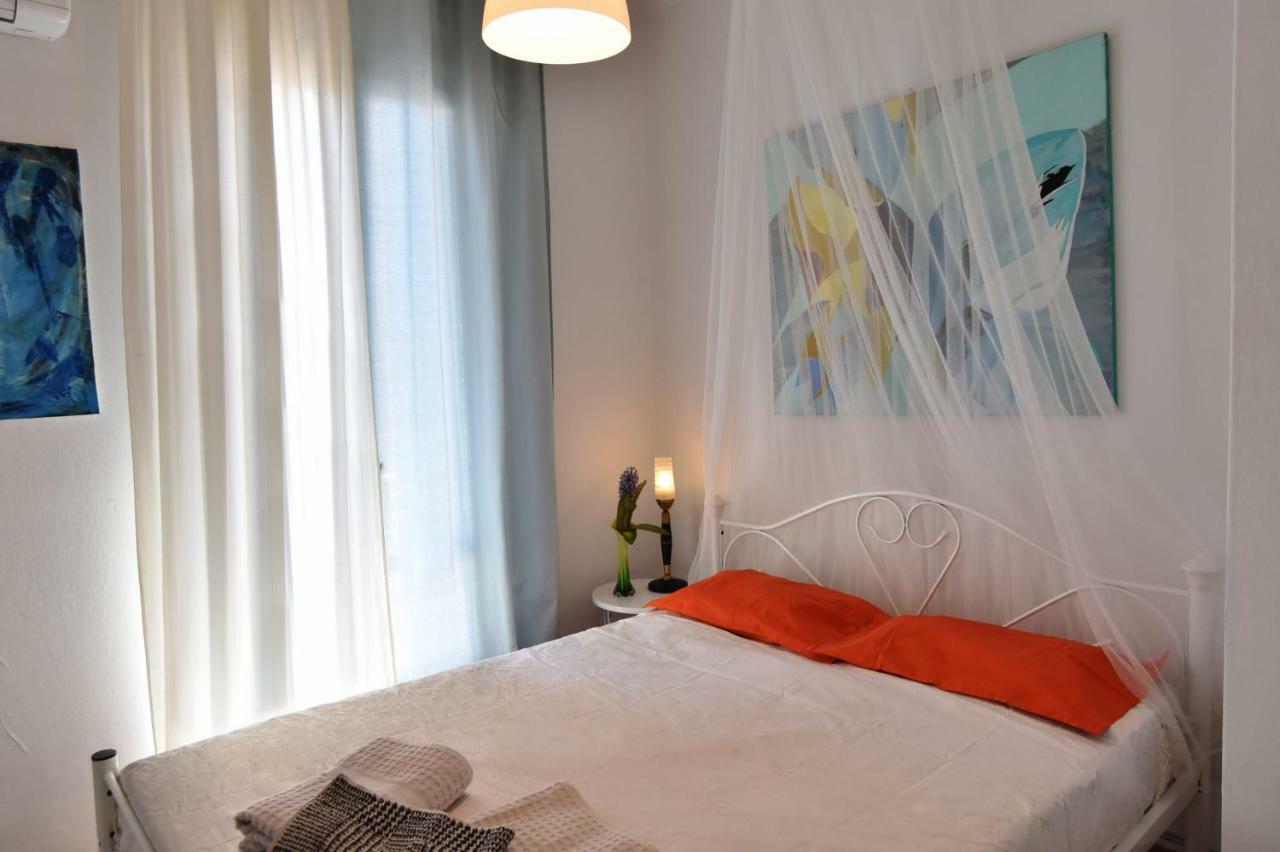 Artist'S Lovely Nest Under The Shadow Of The Parthenon Atenas Exterior foto